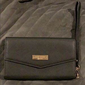 Kate Spade wristlet with phone pocket